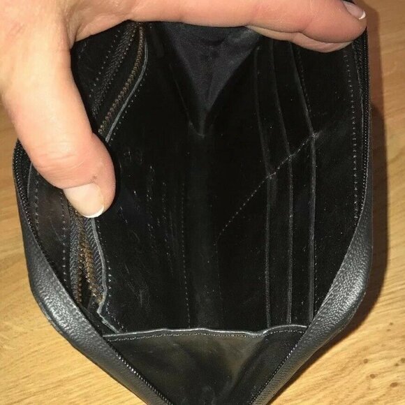 Marc Jacobs Black Leather and Patent Wallet - Picture 7 of 8